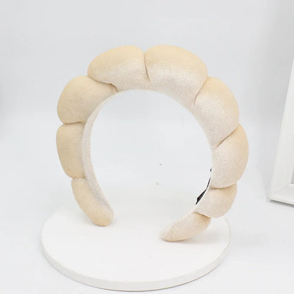 💆‍♀️ Diadema de spa acolchada en terciopelo: suave, cómoda y perfecta para lavar el rostro, retirar maquillaje o usar en la ducha. ¡Un accesorio elegante y práctico para tu rutina de cuidado facial!