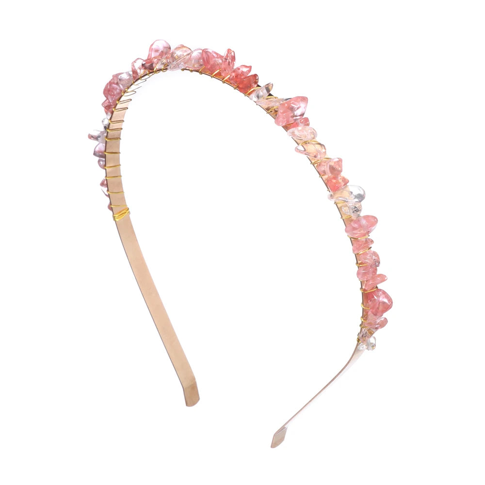 Diadema Piedras Naturales con Cristales  Descripción corta:   Headband con diseño irregular de amatistas y aguamarinas en cuentas tipo chip. Accesorio bohemio y elegante para mujer, ideal para darle un toque único a tu look en fiestas o uso diario.