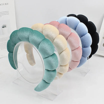 💆‍♀️ Diadema de spa acolchada en terciopelo: suave, cómoda y perfecta para lavar el rostro, retirar maquillaje o usar en la ducha. ¡Un accesorio elegante y práctico para tu rutina de cuidado facial!