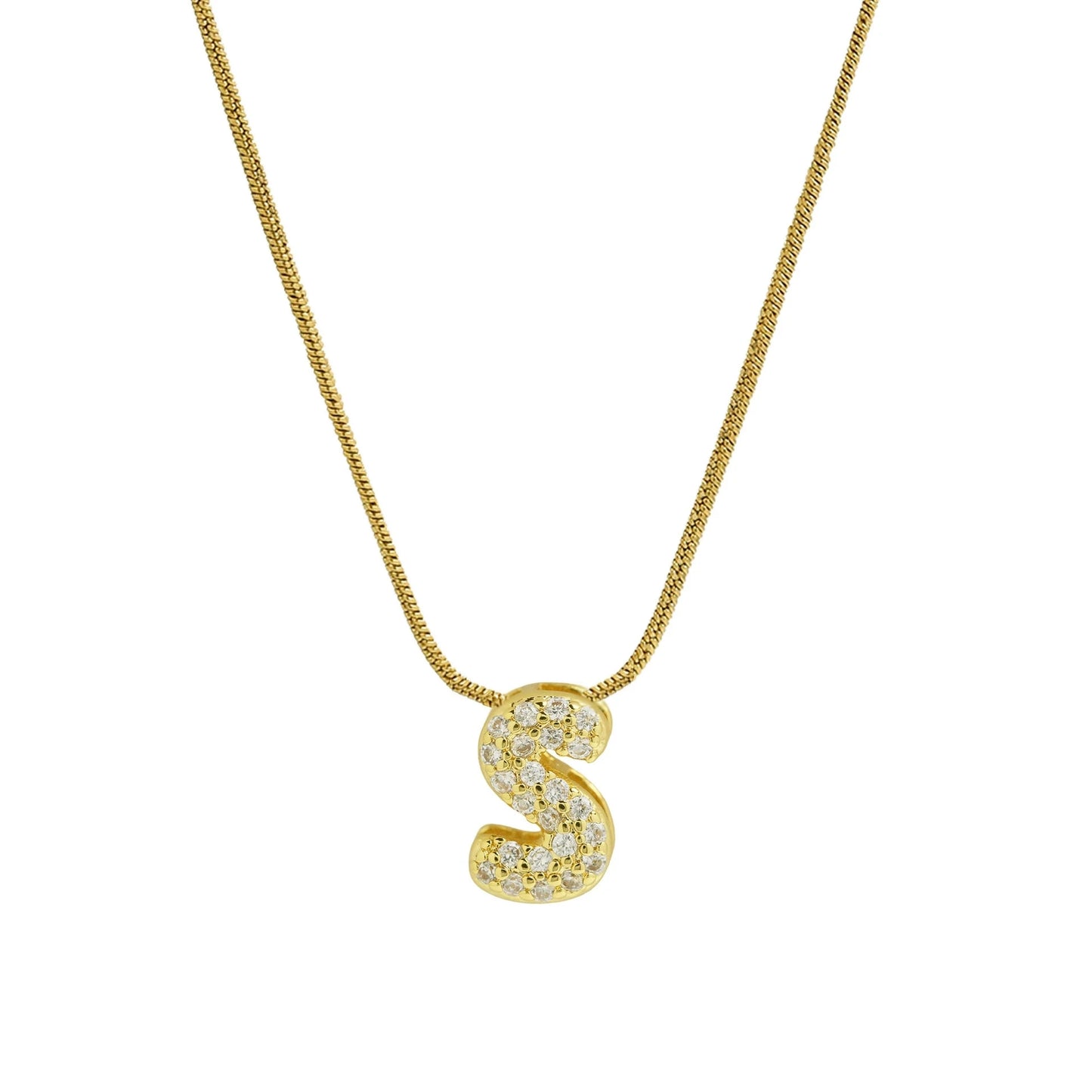 ✨ Collar inicial con letra inglesa, bañado en oro 18K y decorado con circonias incrustadas. Diseño puff/bubble llamativo, moderno y femenino, ideal para destacar tu estilo.