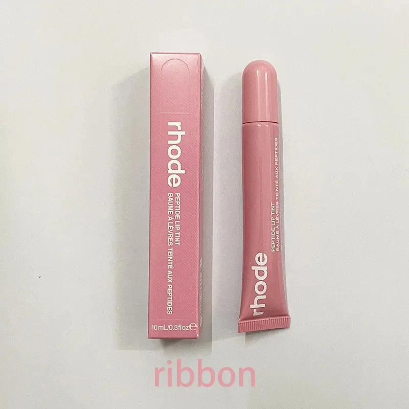 💄 RHODE Pocket Blush Stick: bálsamo hidratante 2 en 1 para labios y mejillas. Textura cremosa, fácil de aplicar y con acabado natural en polvo-rouge. ¡Color fresco y luminoso en segundos!