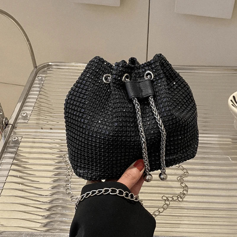 💎 Bolso crossbody con cordón adornado con brillantes: estilo bucket multifuncional, elegante y práctico para uso diario o eventos formales. ¡Un accesorio que combina lujo y comodidad!