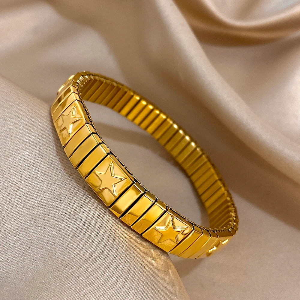 ✨ Pulsera vintage italiana charm elástica en acero inoxidable, con patrón de estrellas. Ajustable y elegante, ideal para mujeres que buscan estilo clásico con un toque moderno.
