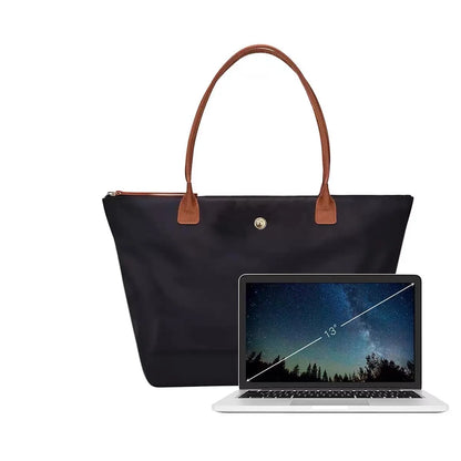Bolsa de hombro estilo francés, de gran capacidad, piel suave, diseño elegante y versátil. Perfecta como tote o handbag para uso diario. ¡Comodidad y sofisticación en un solo accesorio!