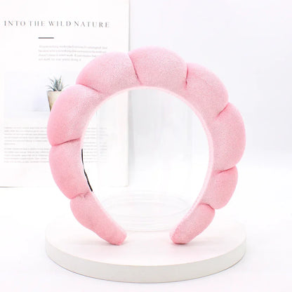 💆‍♀️ Diadema de spa acolchada en terciopelo: suave, cómoda y perfecta para lavar el rostro, retirar maquillaje o usar en la ducha. ¡Un accesorio elegante y práctico para tu rutina de cuidado facial!