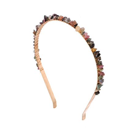 Diadema Piedras Naturales con Cristales  Descripción corta:   Headband con diseño irregular de amatistas y aguamarinas en cuentas tipo chip. Accesorio bohemio y elegante para mujer, ideal para darle un toque único a tu look en fiestas o uso diario.