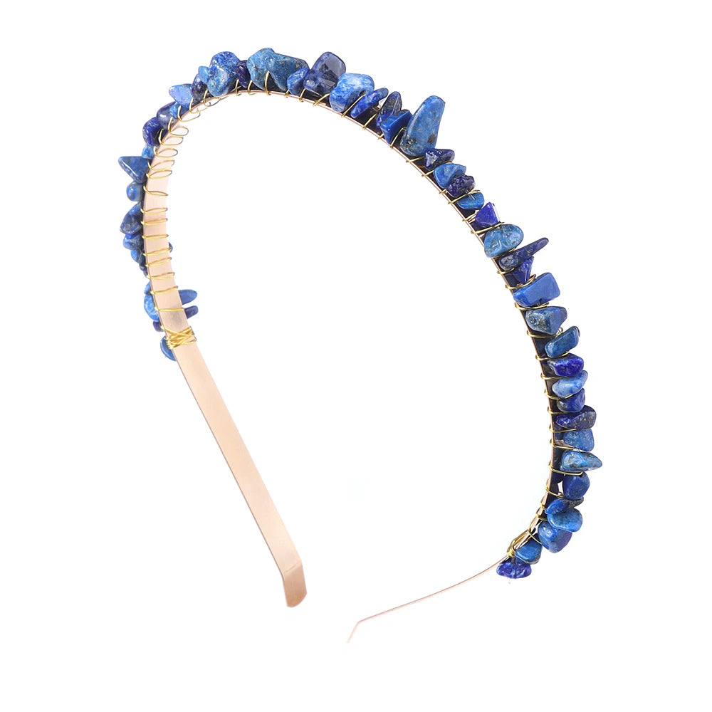 Diadema Piedras Naturales con Cristales  Descripción corta:   Headband con diseño irregular de amatistas y aguamarinas en cuentas tipo chip. Accesorio bohemio y elegante para mujer, ideal para darle un toque único a tu look en fiestas o uso diario.