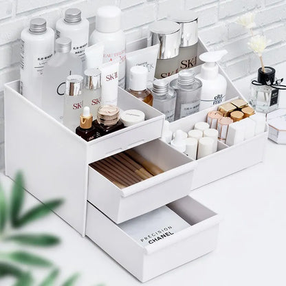 Caja Organizadora de Maquillaje con cajón para cosméticos y cuidado de la piel. Práctica para dormitorio o tocador, ideal para mantener tu espacio ordenado y elegante.