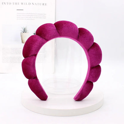 💆‍♀️ Diadema de spa acolchada en terciopelo: suave, cómoda y perfecta para lavar el rostro, retirar maquillaje o usar en la ducha. ¡Un accesorio elegante y práctico para tu rutina de cuidado facial!