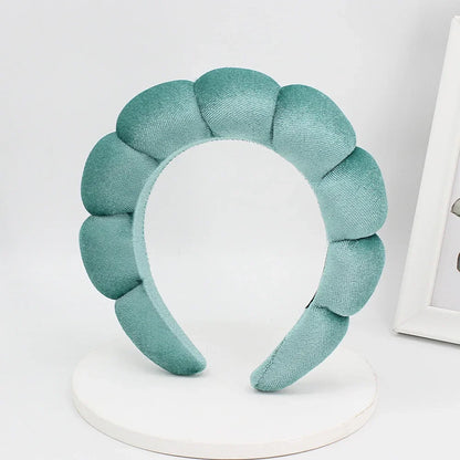💆‍♀️ Diadema de spa acolchada en terciopelo: suave, cómoda y perfecta para lavar el rostro, retirar maquillaje o usar en la ducha. ¡Un accesorio elegante y práctico para tu rutina de cuidado facial!