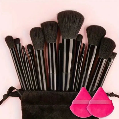 Set de brochas de maquillaje profesionales: suaves y esponjosas para base, polvo, sombras y difuminado. Incluye kabuki y blending, ideales para un acabado perfecto.