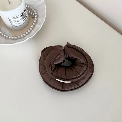 scrunchies elásticos de esponja y satén: suaves, cómodos y perfectos para mujeres y niñas. Accesorio ideal para peinados con estilo, sin maltratar tu cabello. ¡Color, suavidad y moda en cada coleta!