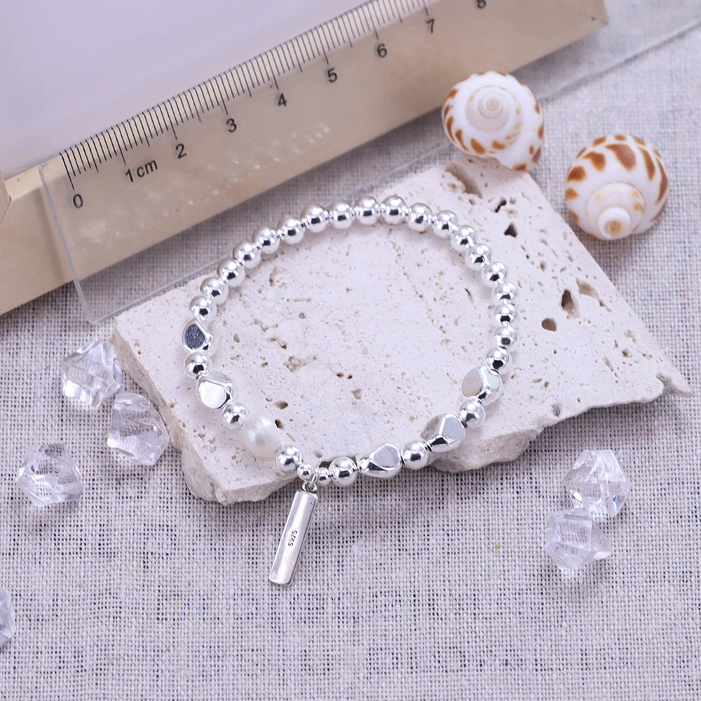 ✨Pulsera punk de plata 925 con cuentas geométricas e inscripción “Peace of Mind”. Diseño irregular y ajustable, ideal para mujer o niña. Joyería de moda perfecta como regalo especial.