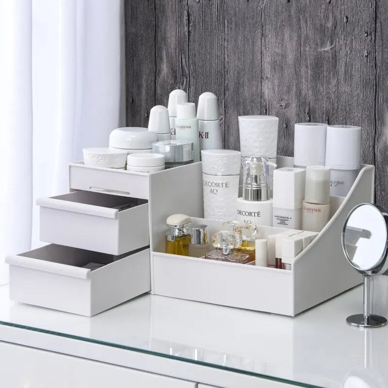Caja Organizadora de Maquillaje con cajón para cosméticos y cuidado de la piel. Práctica para dormitorio o tocador, ideal para mantener tu espacio ordenado y elegante.