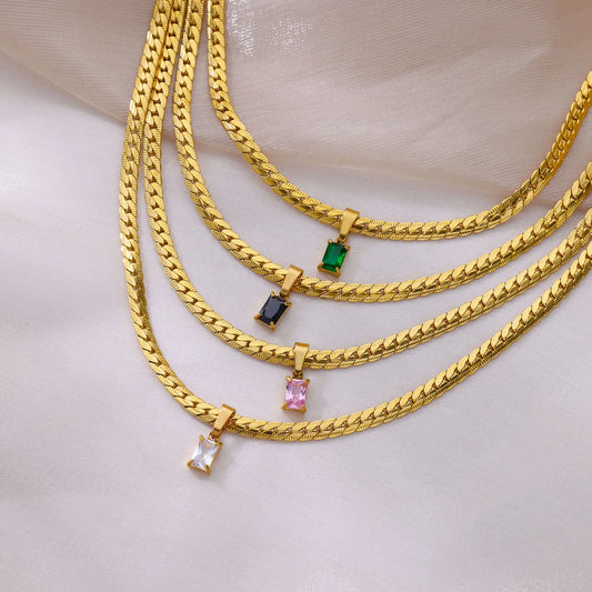 “Collar vintage de acero inoxidable con cadena gruesa y zirconia cuadrada, chapado en oro color, estilo choker elegante e impermeable.