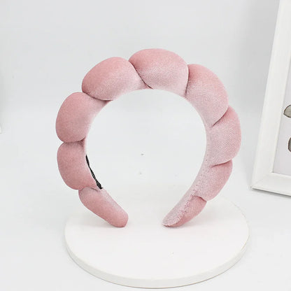 💆‍♀️ Diadema de spa acolchada en terciopelo: suave, cómoda y perfecta para lavar el rostro, retirar maquillaje o usar en la ducha. ¡Un accesorio elegante y práctico para tu rutina de cuidado facial!