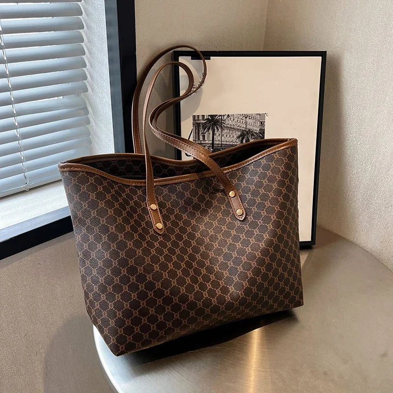 👜 Bolsa de hombro de gran capacidad para mujer, en piel PU suave. Diseño versátil y elegante, perfecta para el día a día, commuting y uso casual. ¡Comodidad y estilo en un solo accesorio!