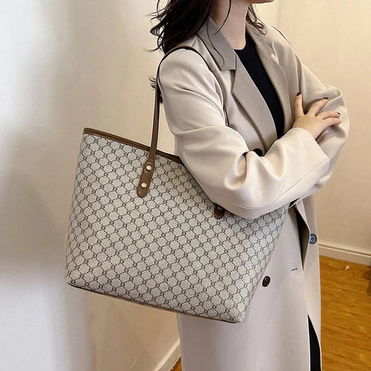 👜 Bolsa de hombro de gran capacidad para mujer, en piel PU suave. Diseño versátil y elegante, perfecta para el día a día, commuting y uso casual. ¡Comodidad y estilo en un solo accesorio!